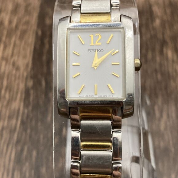 Seiko Accessories - Seiko IN00-0ZF8 gold and silver tone Women's Watch New Battery Working